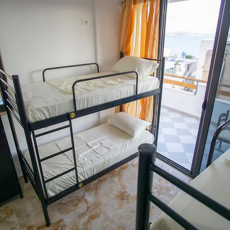 Wallaby Hostel Sarandë Exteriér fotografie